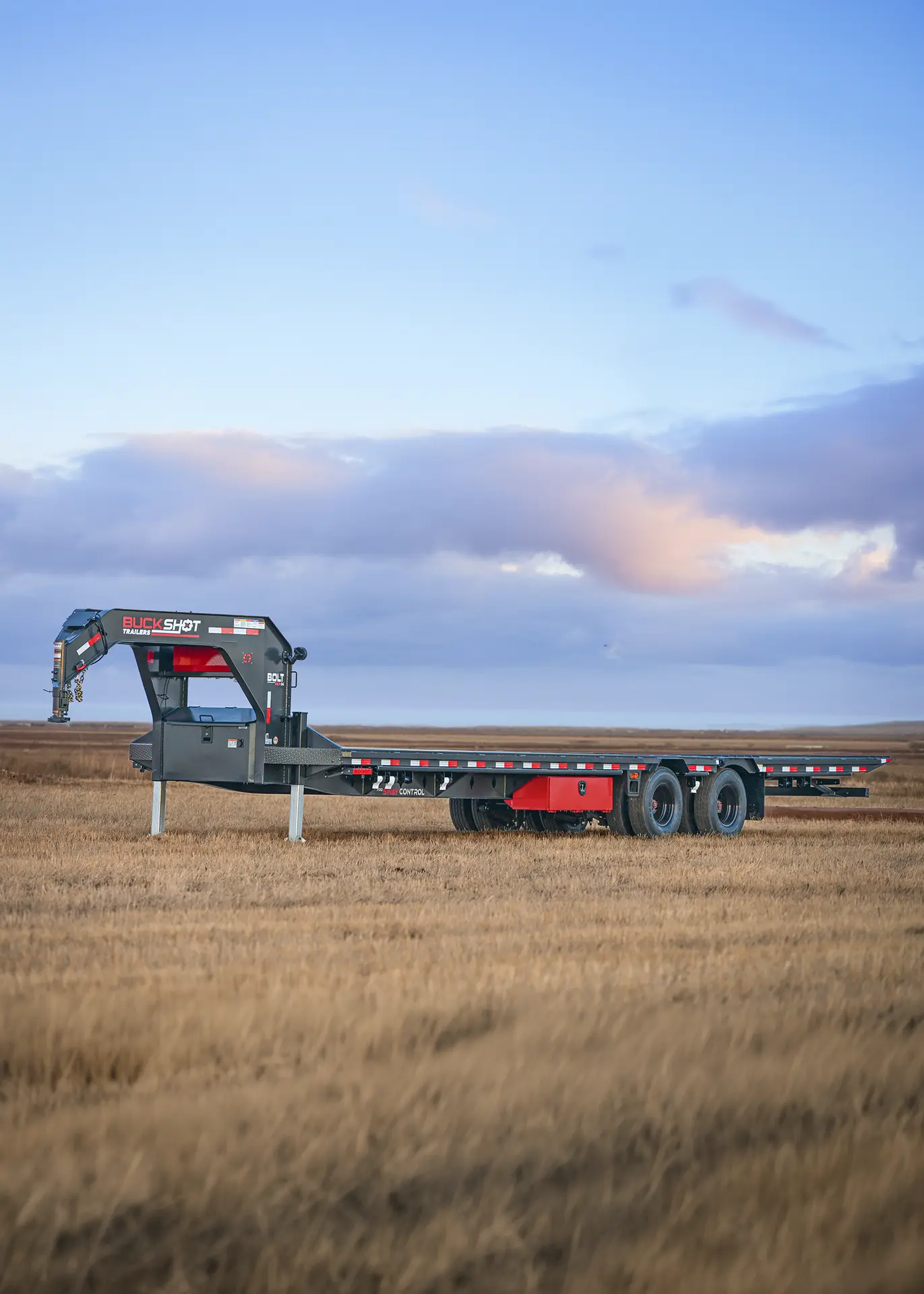Buckshot BOLT-HD Series heavy-duty gooseneck deckover trailer